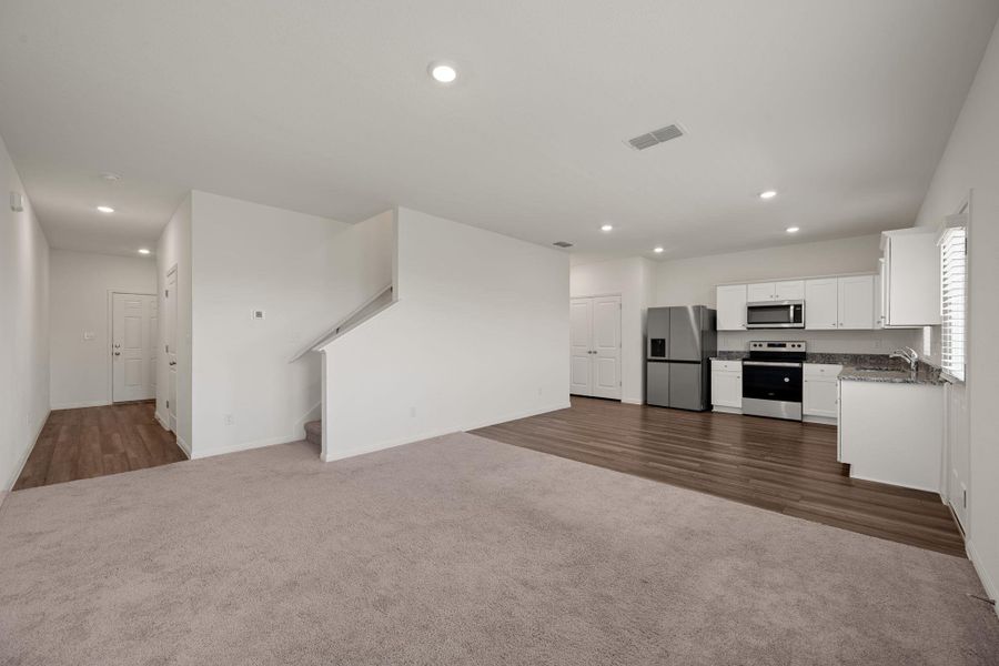 Spacious, unfurnished interior of a new home in Cottonwood Farms, Hutto (Image 22). Spacious, unfurnished interior of a new home in Cottonwood Farms, Hutto (Image 22).