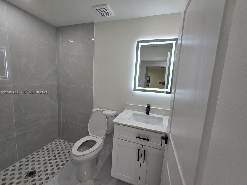 Furnished interior view inside a new home in , Lehigh Acres (Image 9).