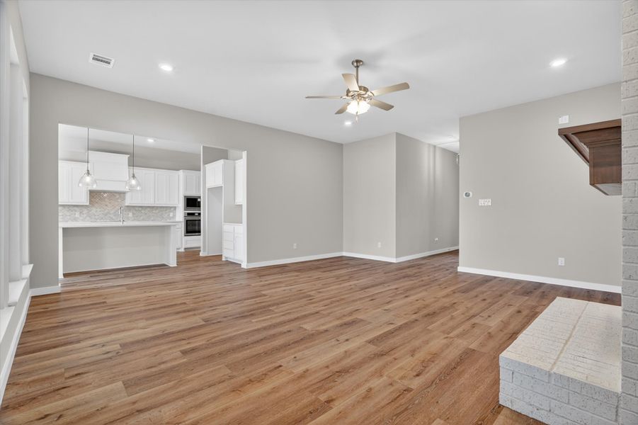 Spacious, unfurnished interior of a new home in Terra Vista Estates, Springtown (Image 44).