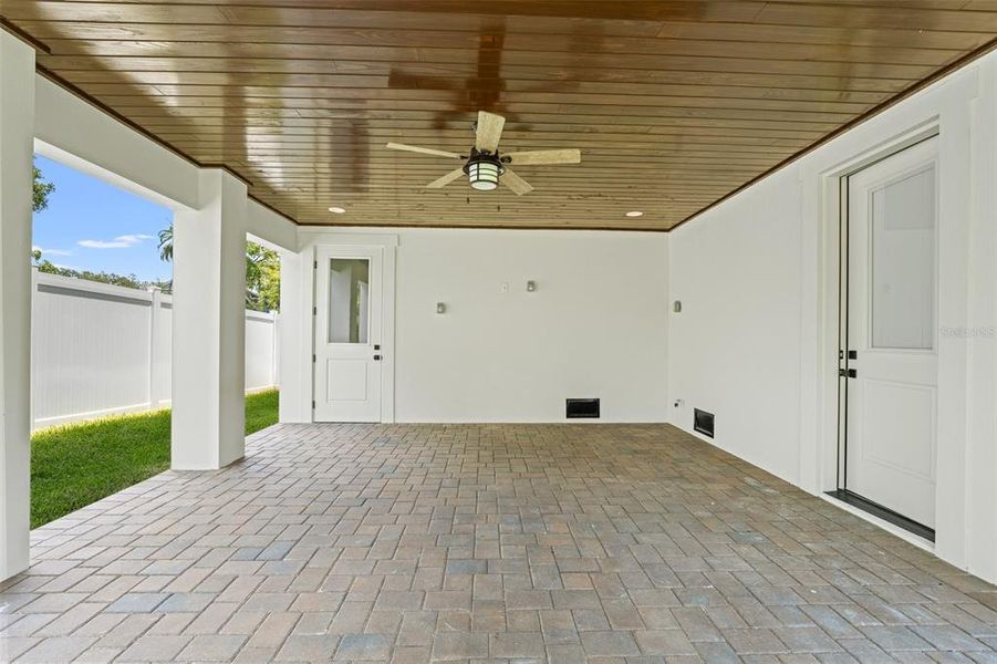 Spacious, unfurnished interior of a new home in , Tampa (Image 42). Spacious, unfurnished interior of a new home in , Tampa (Image 42).