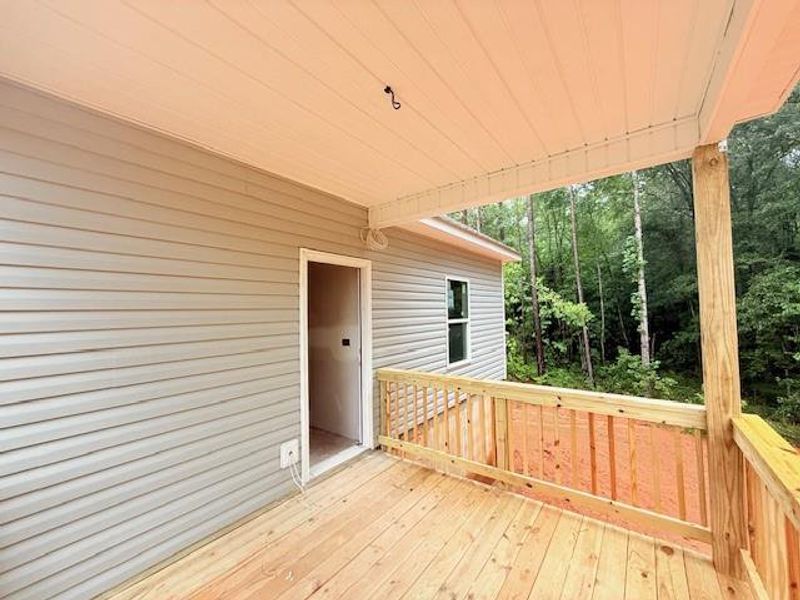 Exterior details and patio area of a home in , Dallas (Image 5).