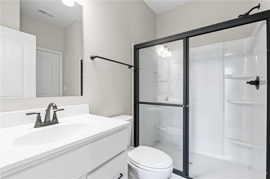 Furnished interior view inside a new home in Twin Lakes, Hoschton (Image 10).