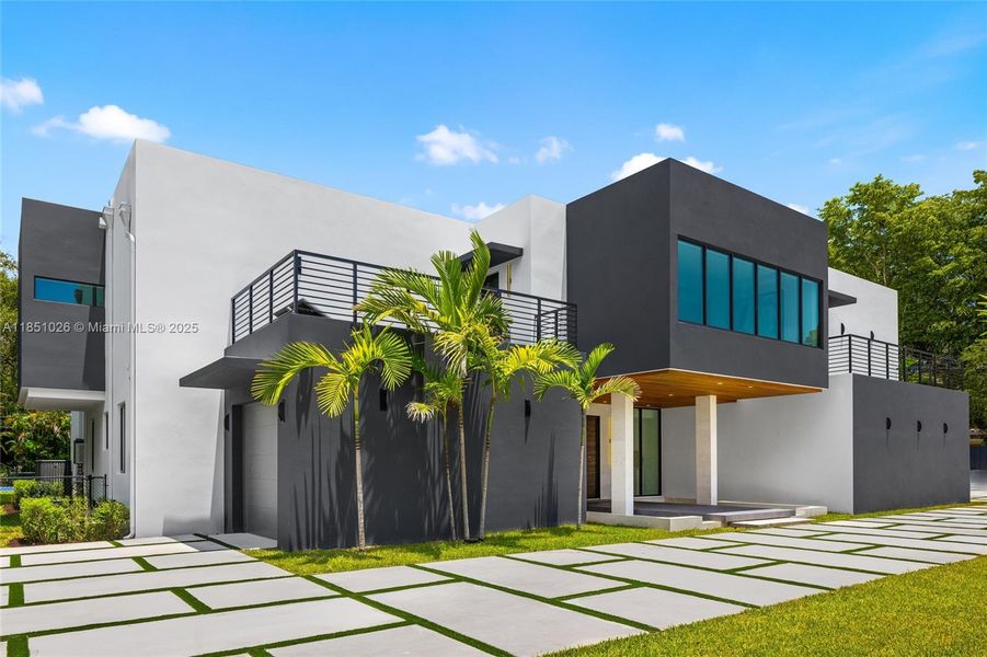 Image 95 of a home in .