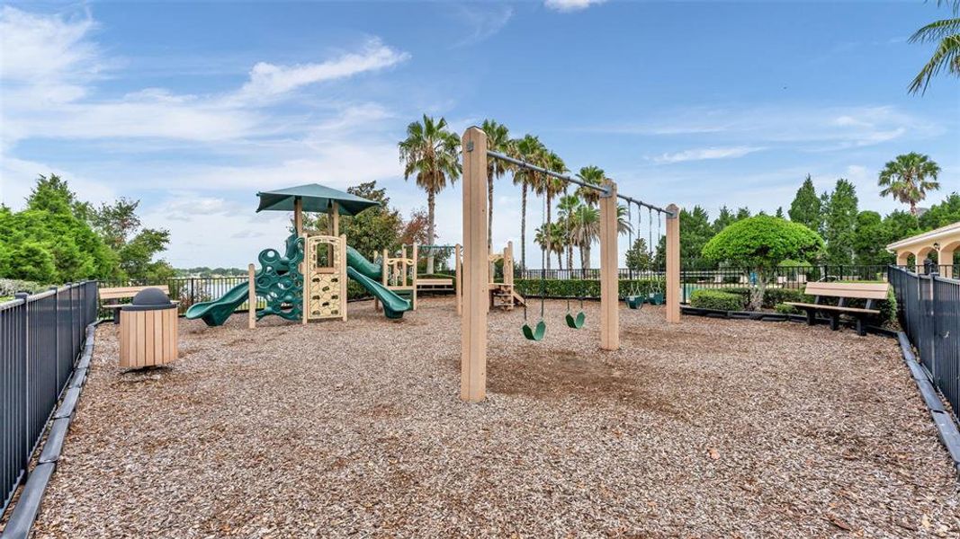 Community amenities in Lake Juliana Estates, Auburndale (Image 49).