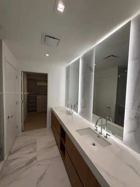 Image 14 of a home in .