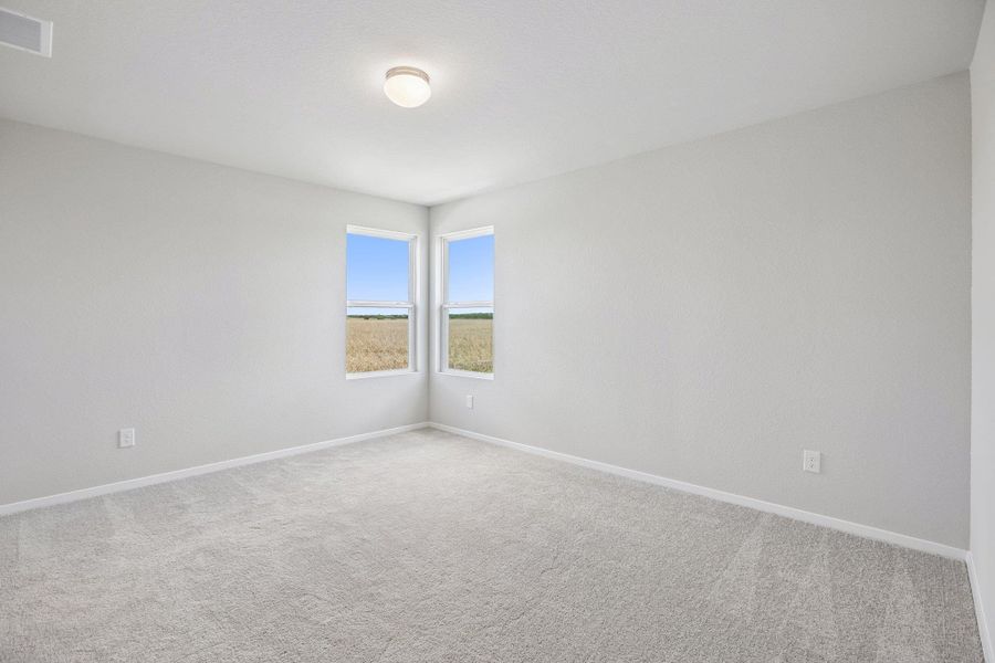 Spacious, unfurnished interior of a new home in Harvest Ridge, Elgin (Image 23).