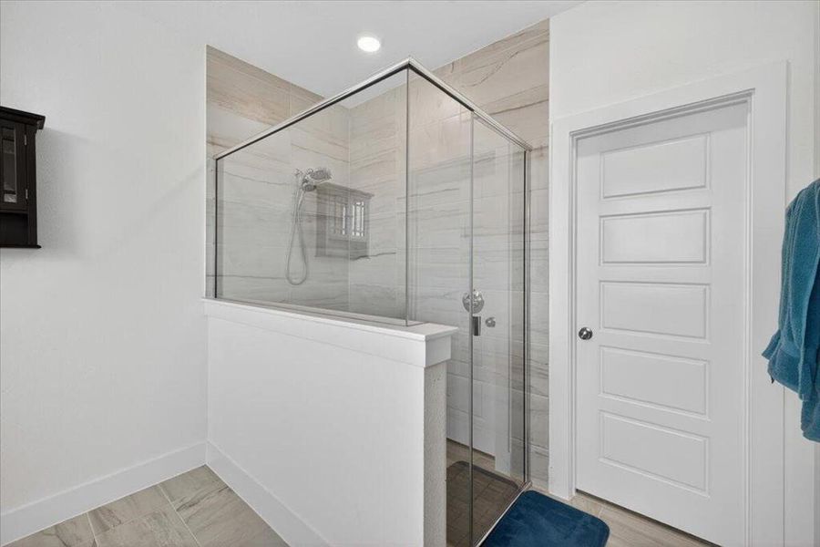 Furnished interior view inside a new home in Talon Hills, Fort Worth (Image 8).
