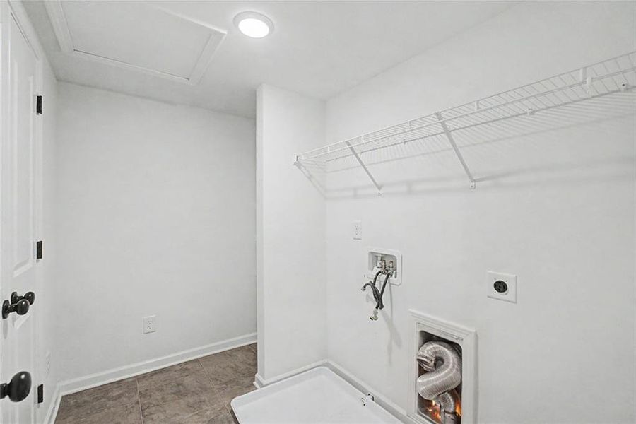 Spacious, unfurnished interior of a new home in , Atlanta (Image 24).
