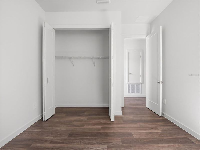 Spacious, unfurnished interior of a new home in , Lady Lake (Image 16).