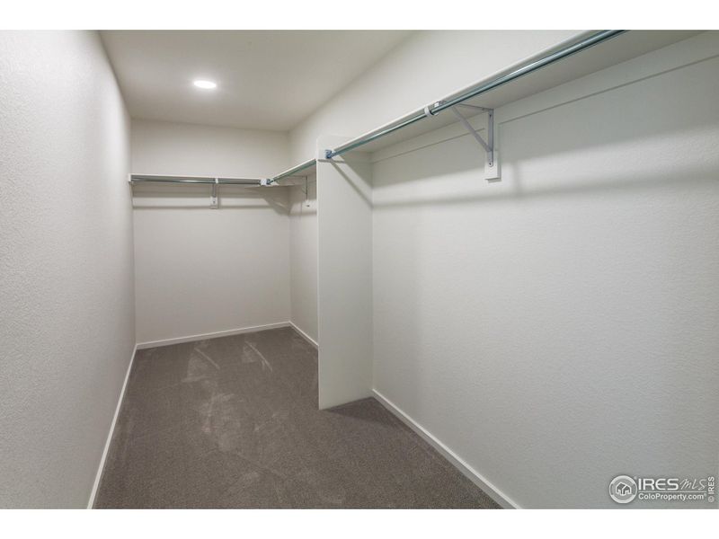 Spacious, unfurnished interior of a new home in , Timnath (Image 17).