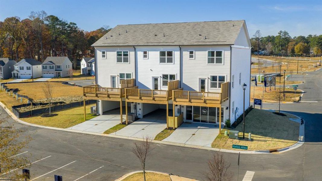 Exterior details and patio area of a home in Mableton Station, Mableton (Image 4).