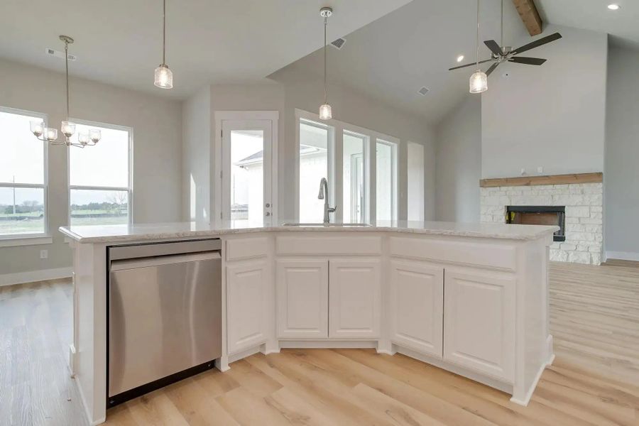 Representative furnished interior of a home built from the The Finley by Elmwood Custom Homes in Byrum Ranch, Maypearl (Image 49).