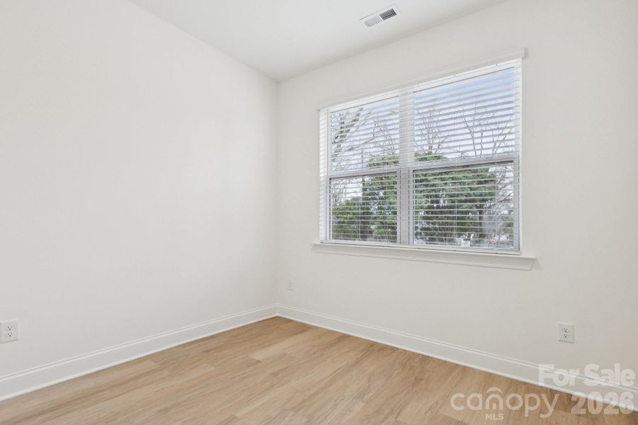 Spacious, unfurnished interior of a new home in , Monroe (Image 19).