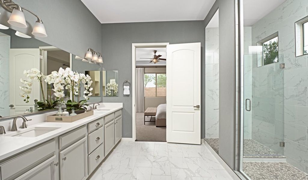 ArroyoNopal-TUC-Townsend Owner's Bathroom