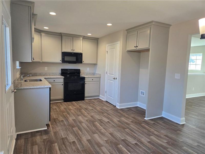 Image 41 of a home in .