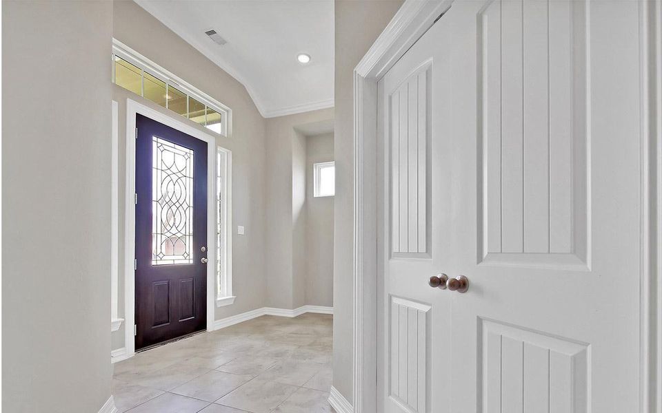 Representative unfurnished interior of a home built from the Ventura by CastleRock Communities in Horizon Lakes, McLendon-Chisholm (Image 12).