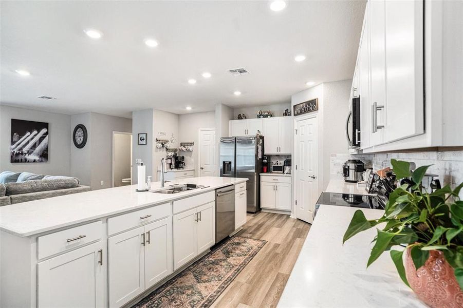Furnished interior view inside a new home in , Zephyrhills (Image 15). Furnished interior view inside a new home in , Zephyrhills (Image 15).