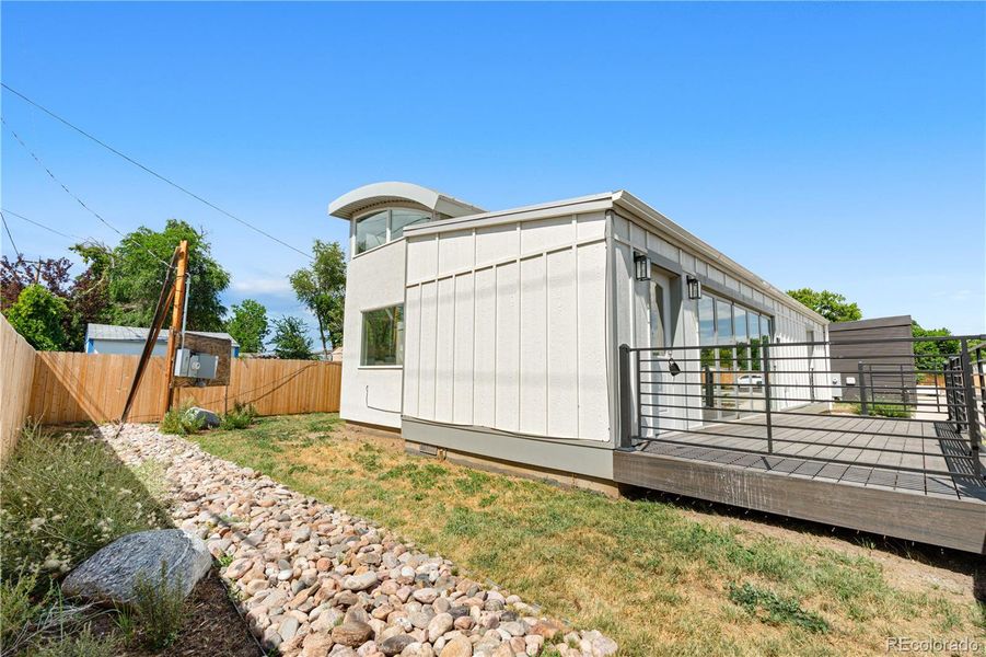 Front exterior of a new home in , Aurora, CO, highlighting curb appeal (Image 13).