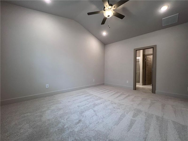Spacious, unfurnished interior of a new home in , Norcross (Image 25).