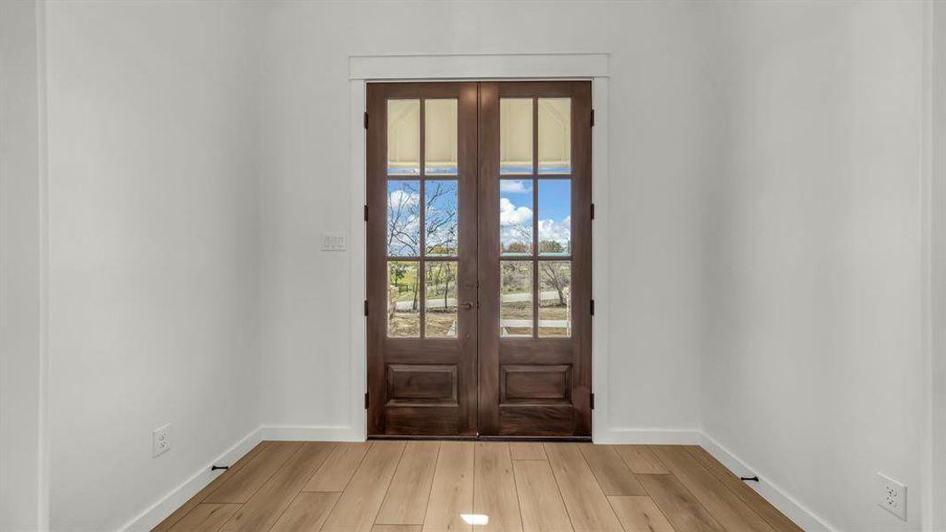 Spacious, unfurnished interior of a new home in Echo Grove, Poolville (Image 35).