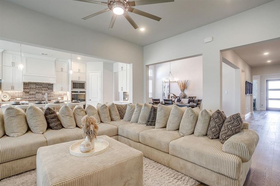 Furnished interior view inside a new home in M3 Ranch 60s, Mansfield (Image 7).