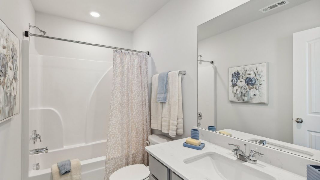 Representative furnished interior of a home built from the FRANKLIN by D.R. Horton in Campbell Place, Lebanon (Image 13).