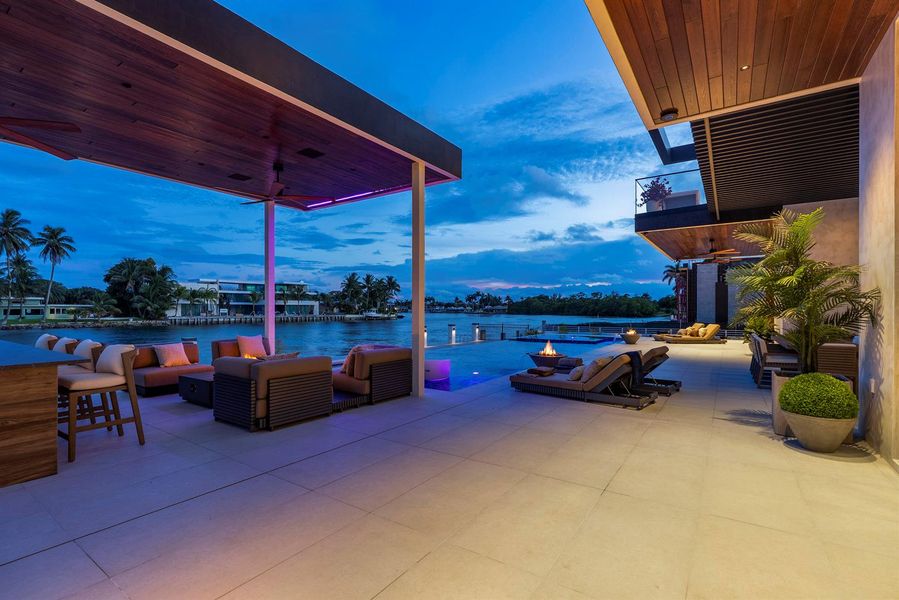 pool deck1