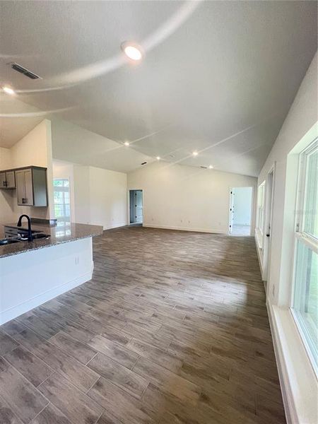 Spacious, unfurnished interior of a new home in Hill Country Estates, Dade City (Image 11). Spacious, unfurnished interior of a new home in Hill Country Estates, Dade City (Image 11).