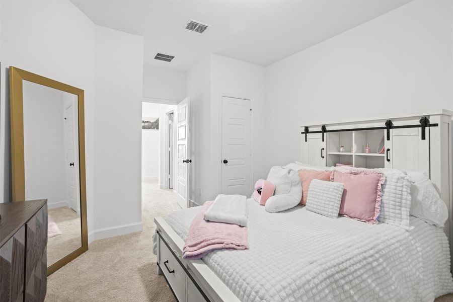 Secondary bedroom with ample floor space