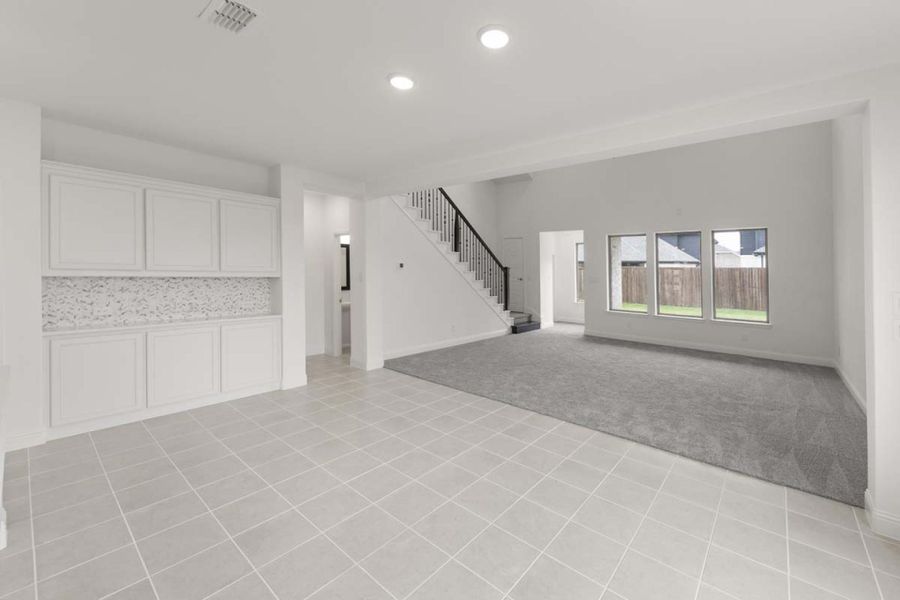 Spacious, unfurnished interior of a new home in Sutton Fields, Celina (Image 11).
