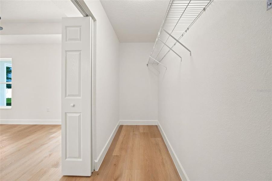 Spacious, unfurnished interior of a new home in , Ocala (Image 17).