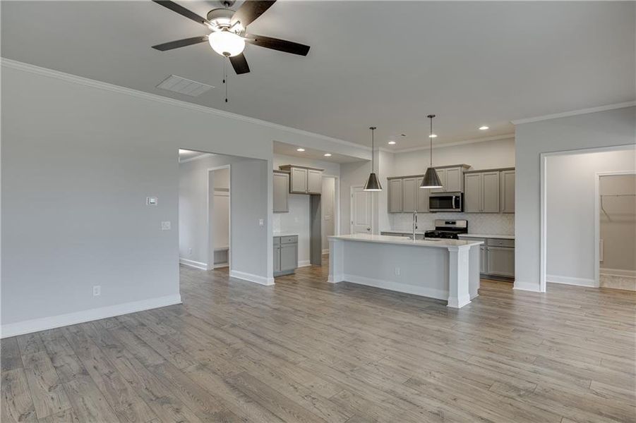 Spacious, unfurnished interior of a new home in , Jefferson (Image 40).