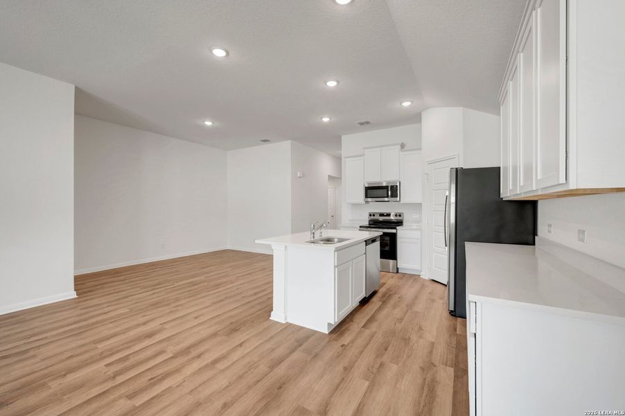 Furnished interior view inside a new home in Greenspoint Heights, Seguin (Image 7).