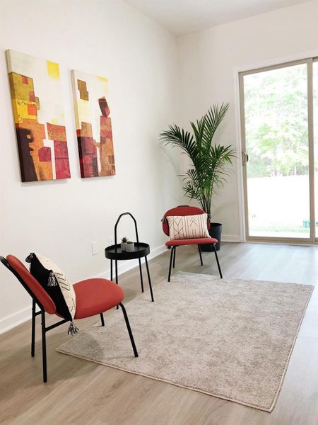 Furnished interior view inside a new home in , Conroe (Image 10).