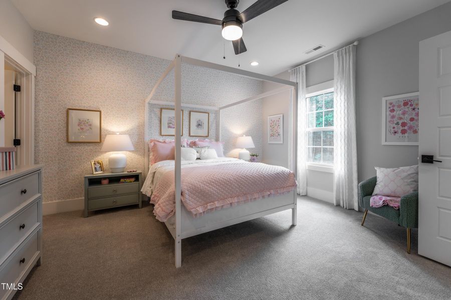 42. HHHunt Homes Crawford- Bedroom 1