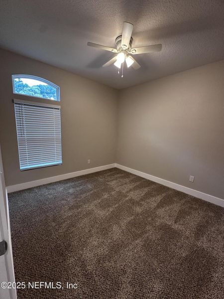Spacious, unfurnished interior of a new home in , Jacksonville (Image 13).