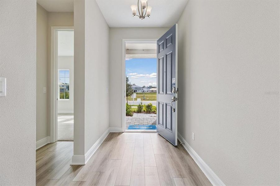 Spacious, unfurnished interior of a new home in Mirada, San Antonio (Image 20).