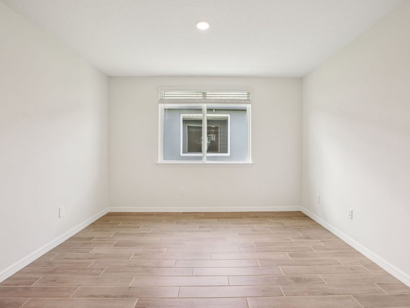 Spacious, unfurnished interior of a new home in Two Rivers - Signature Series, Zephyrhills (Image 10).