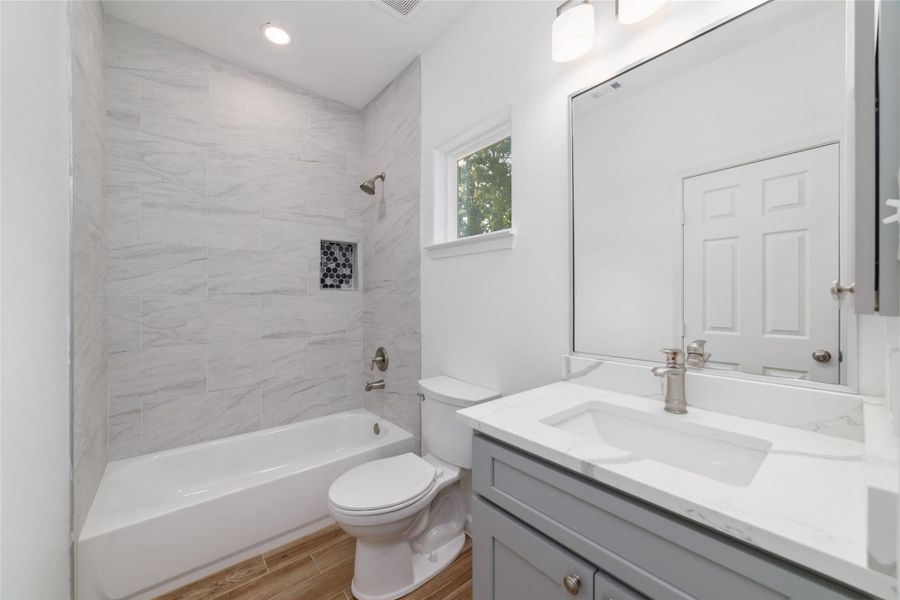 Bathroom 2 Bathroom 2