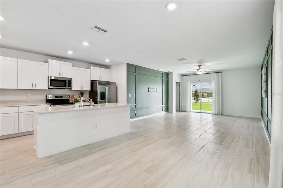 Image 50 of a home in .