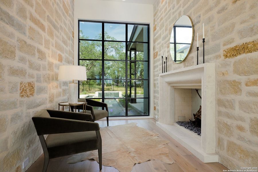 Furnished interior view inside a new home in , Boerne (Image 28).
