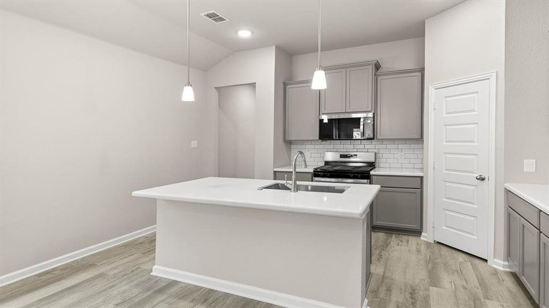 05. 1734 Coachman - Kitchen (2)