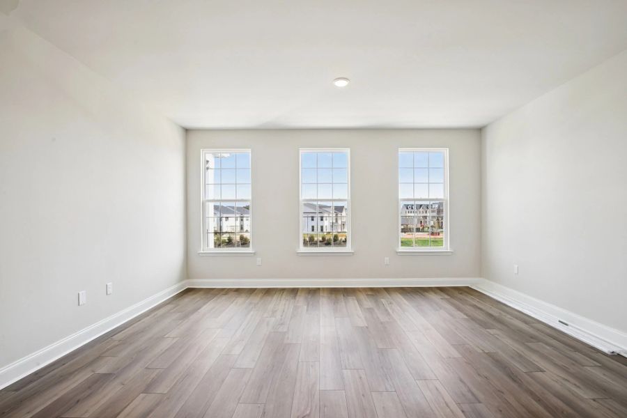 Spacious, unfurnished interior of a new home in Promenade at Clari Park, Murfreesboro (Image 16).