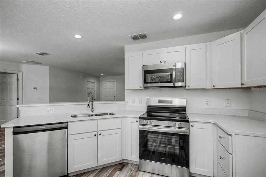 Furnished interior view inside a new home in , Ocala (Image 5).