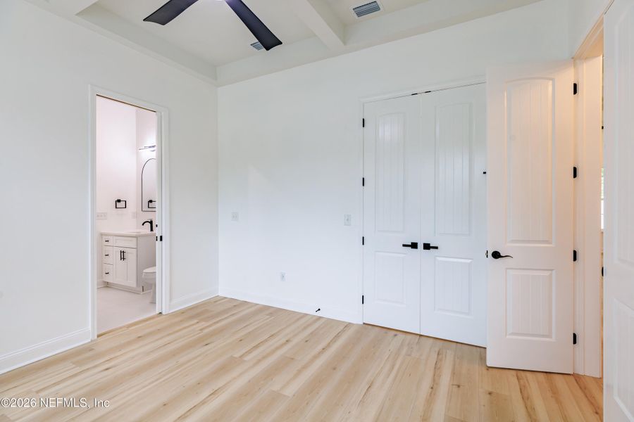 Spacious, unfurnished interior of a new home in , Jacksonville (Image 58).