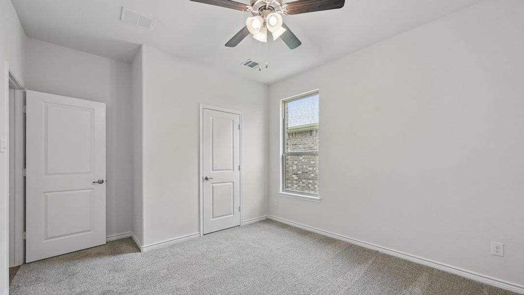 Spacious, unfurnished interior of a new home in Lakewood Trails, Forney (Image 28).