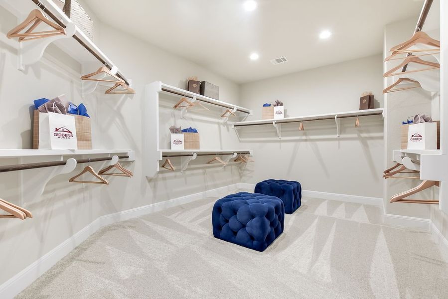 Representative furnished interior of a home built from the Catalina by Giddens Homes in Clearwater Ranch, Liberty Hill (Image 98).