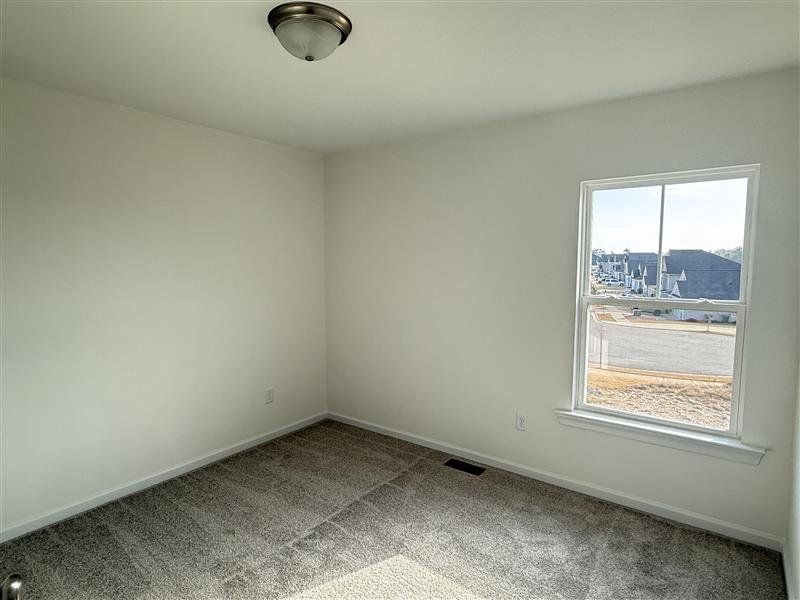 Spacious, unfurnished interior of a new home in Windsor, North Augusta (Image 15).