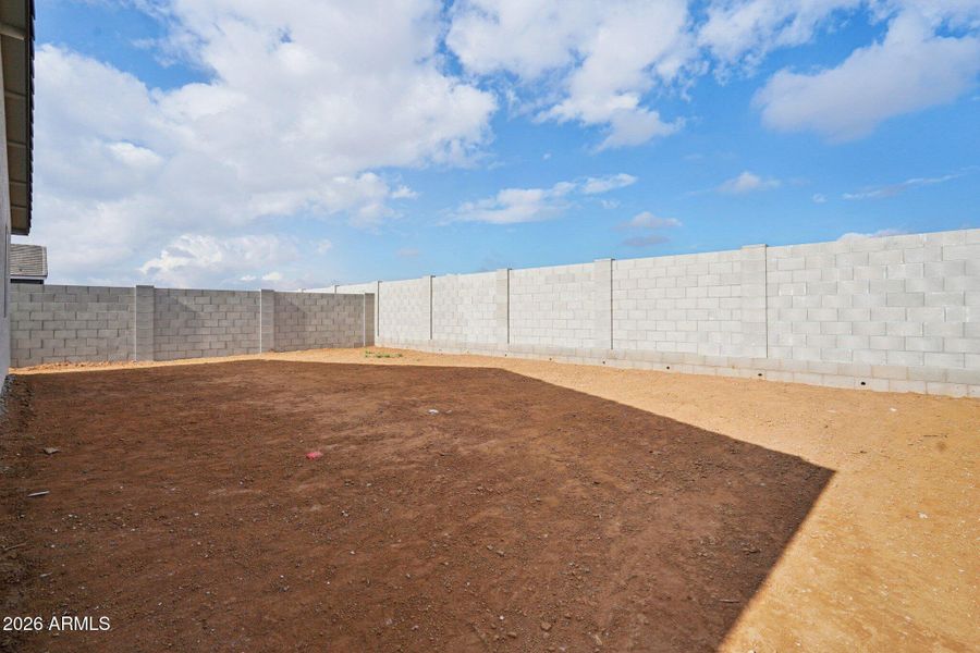 32-web-or-mls-W Camden Ave-S0301-032