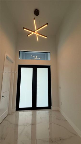 Spacious, unfurnished interior of a new home in , Lehigh Acres (Image 25).